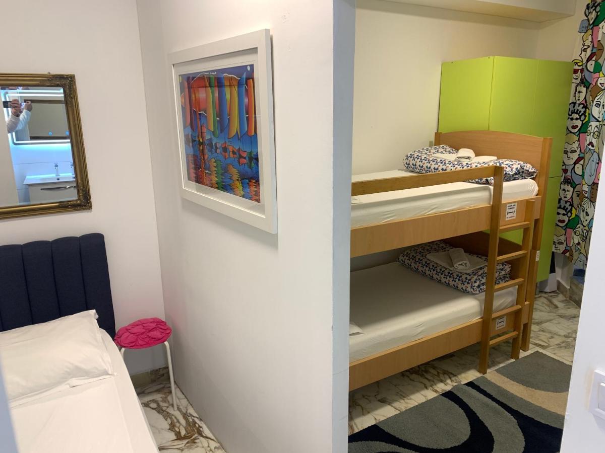 Hostel Split Bagian luar foto