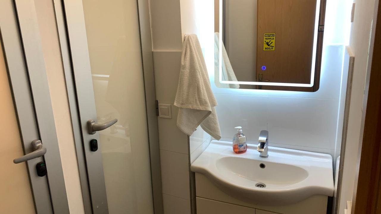 Hostel Split Bagian luar foto