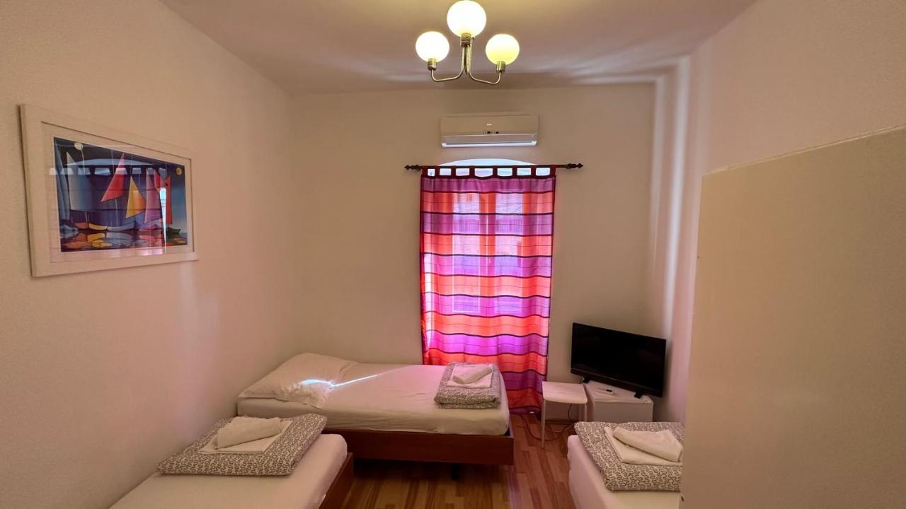 Hostel Split Bagian luar foto