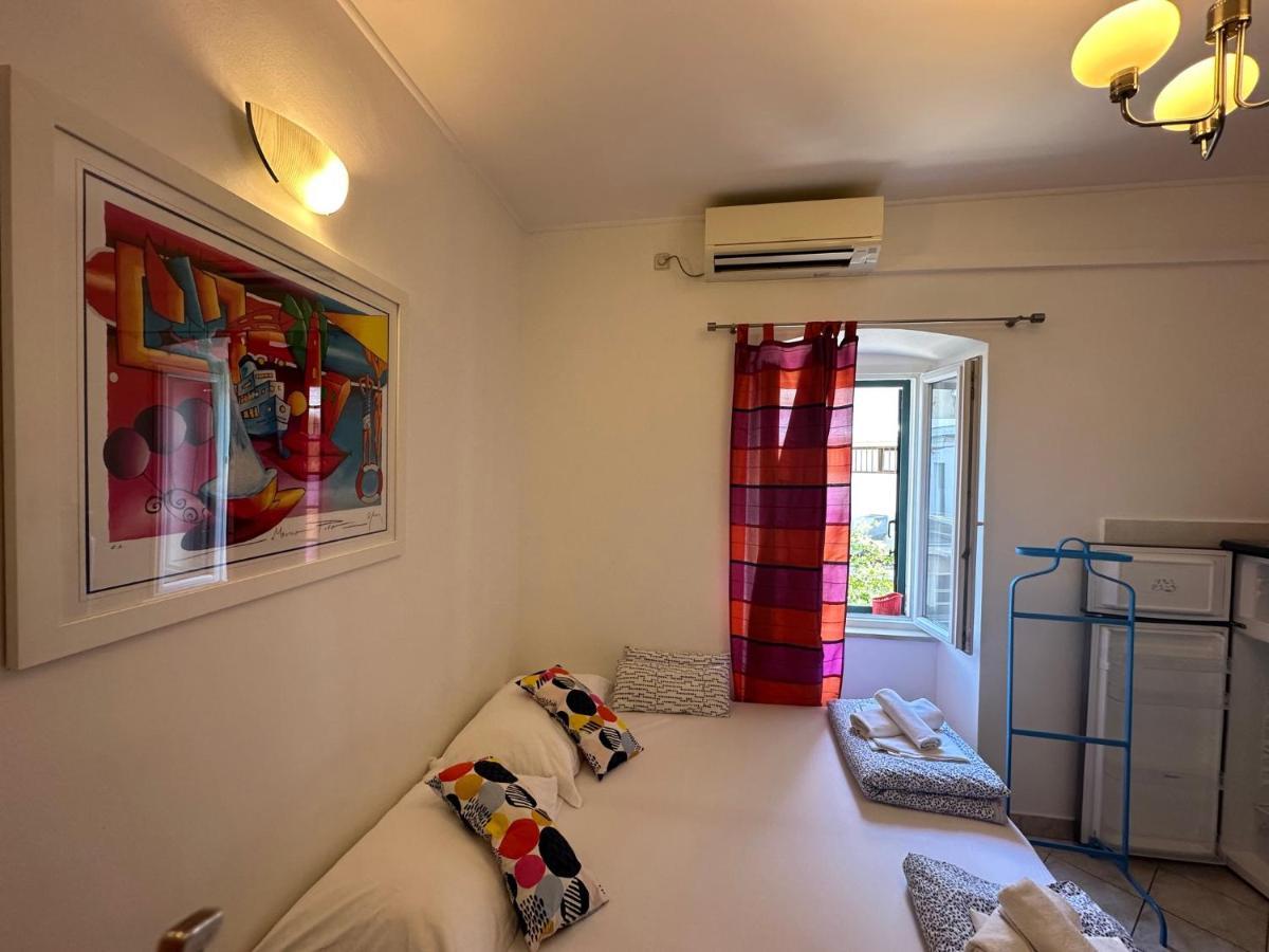 Hostel Split Bagian luar foto