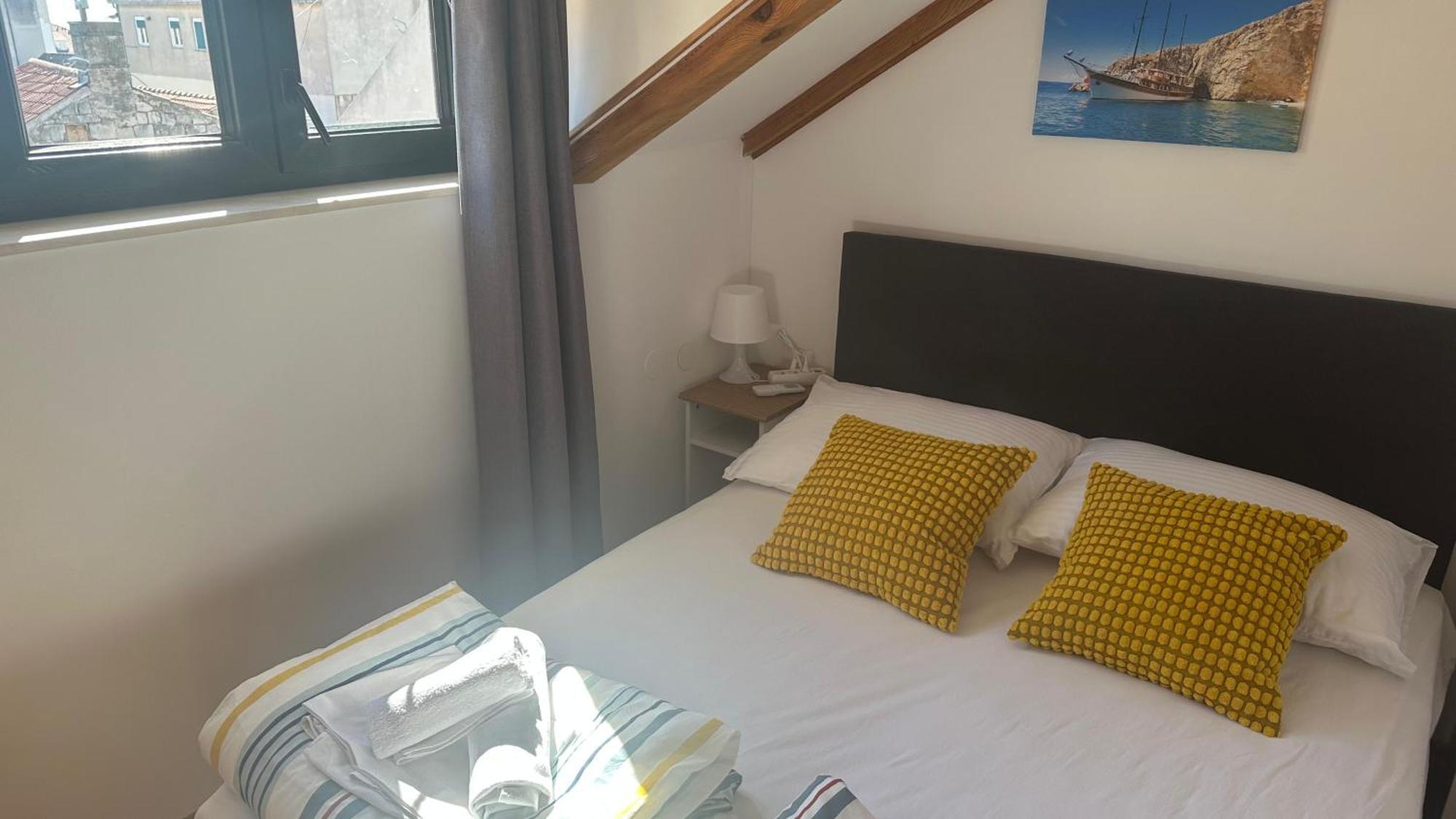 Hostel Split Bagian luar foto